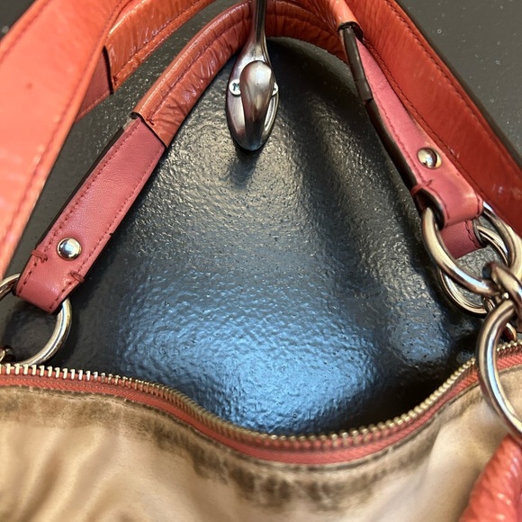 Coach “Kristen” pink patent Leather Shoulder Bag very good condition scuffs - Picture 6 of 16